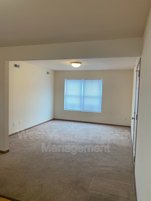 Photo - 196 Cardinal Wy Unit Apt 60