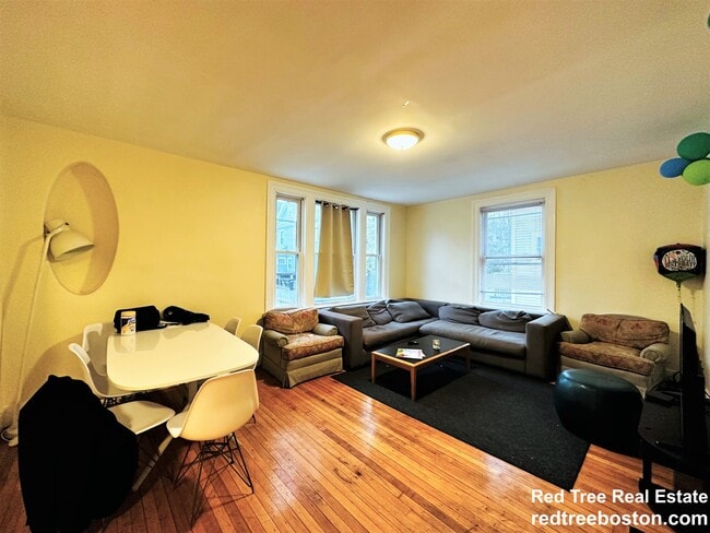 Photo - 20 Wadsworth St