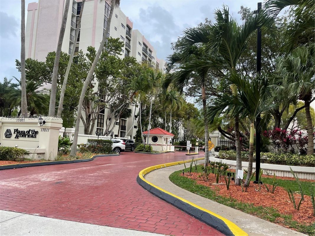 Photo - 16919 N Bay Rd