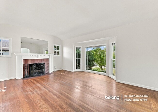 Photo - 279 Bowling Green St
