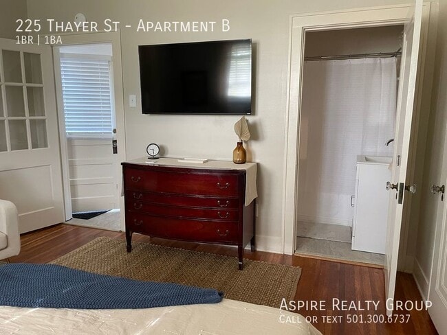 Photo - 225 Thayer St Unit Apartment B
