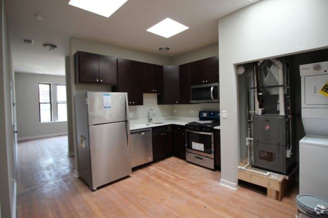 Building Photo - 4208 N Milwaukee Ave Rental