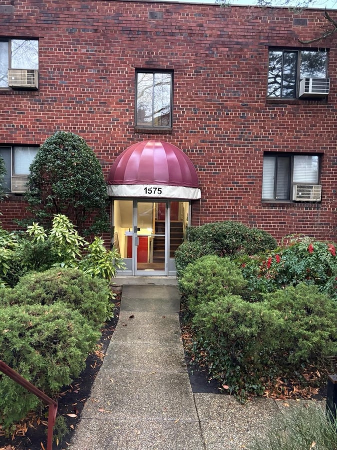 Photo - 1575 N Colonial Terrace