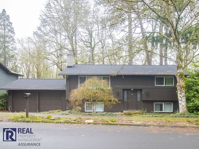 Building Photo - Beautifully Updated 4BR Beaverton Home with Covered Deck & Huge Yard!