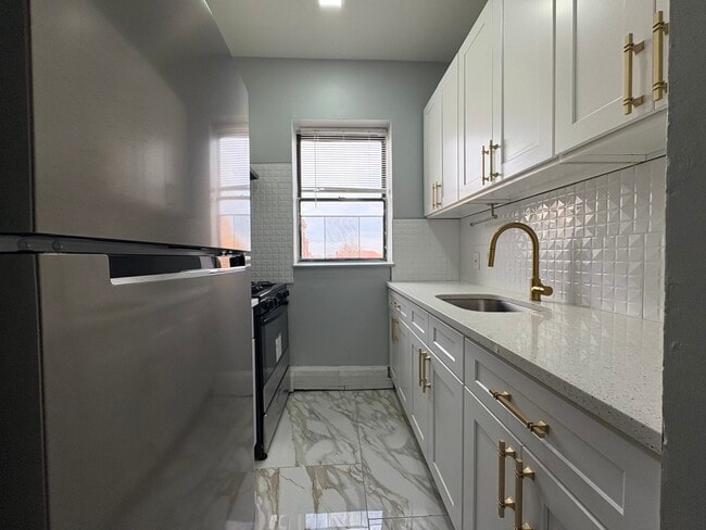 117 Wade St 4H - 124 Wade St