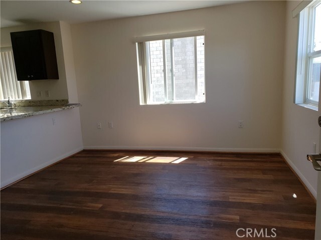 Photo - 14537 Archwood St Unit 302