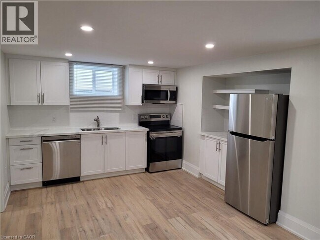 Photo - 38 Rendell Blvd