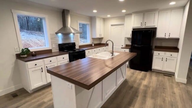 214 Rufus Ln