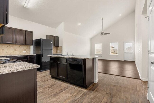 Photo - 404 Pentire Way