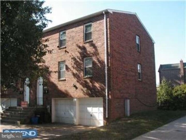 Building Photo - 12044 Abby Rd