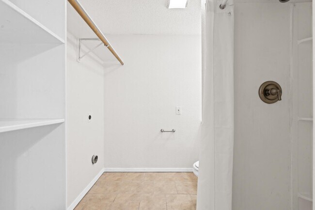 Photo - 14181 Splenwood Dr