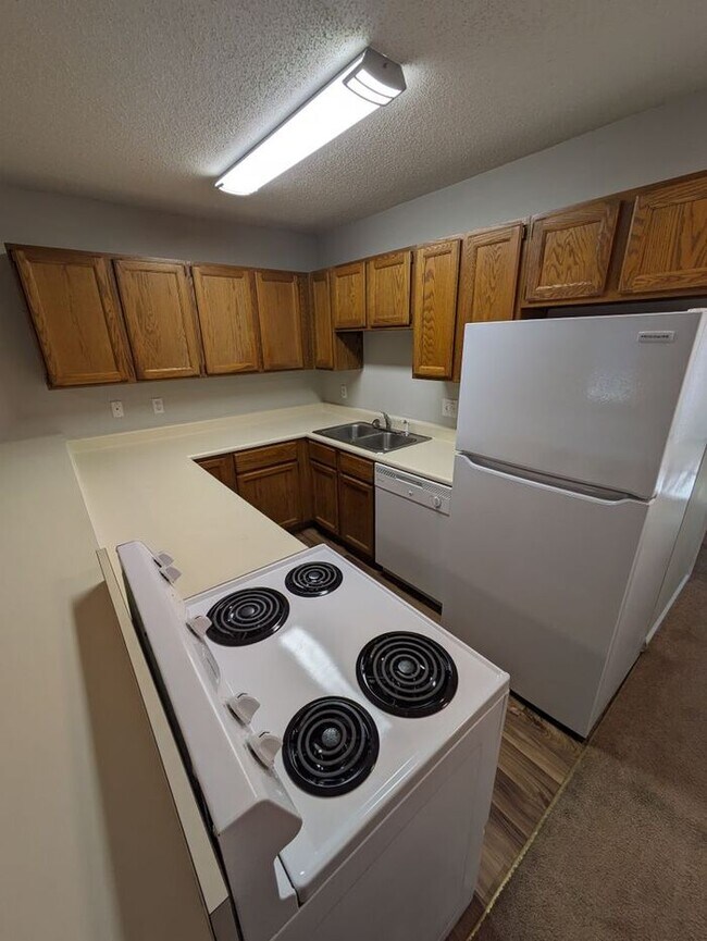 Photo - 1BD/1BA Apartment in The Elms Unit 7