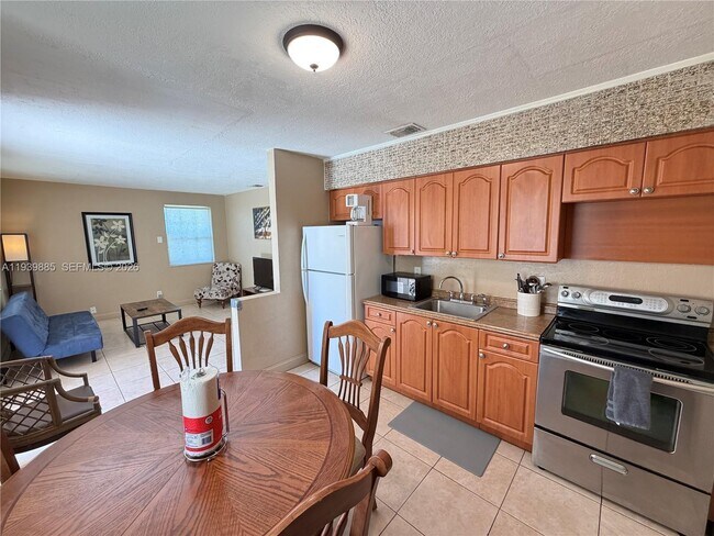 Photo - 212 SW 2nd Terrace Unit 1