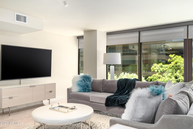 Photo - 4808 N 24TH St Unidad 330