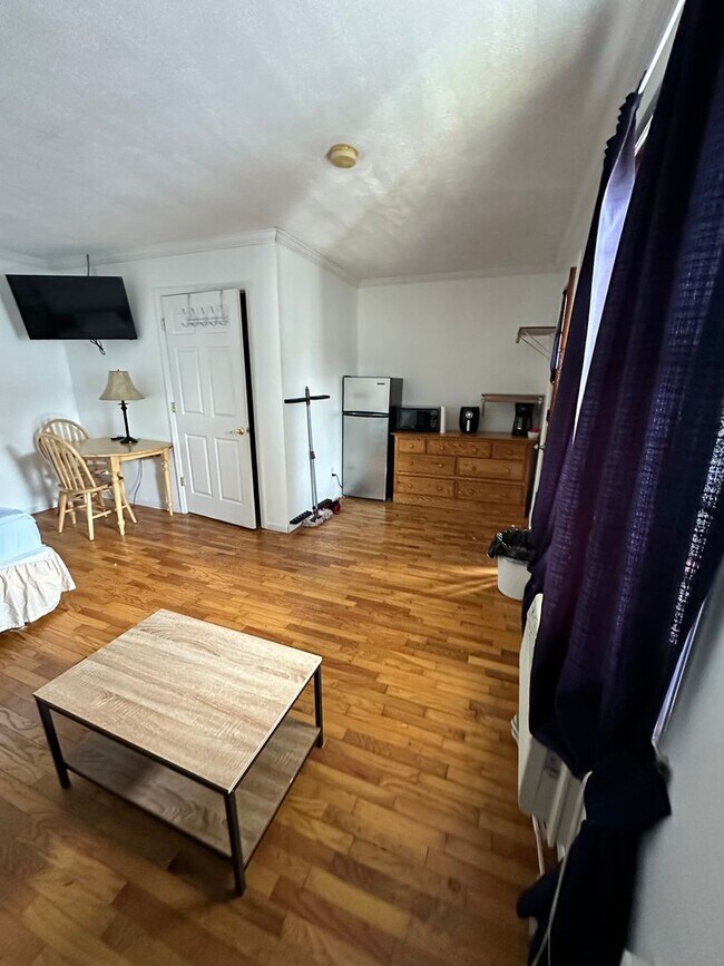 Photo - Fully Furnished Efficiently Apartment in Kuttawa Unit 10