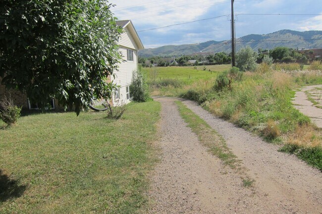 Photo - 16870 W 14th Pl