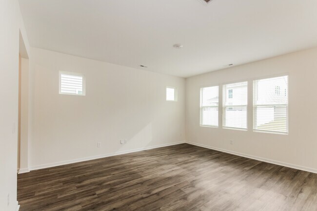 Photo - 1533 King St