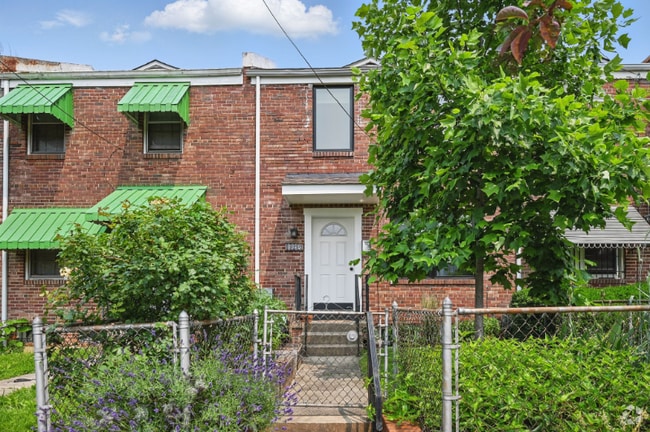 Building Photo - 1137 19th St NE Rental