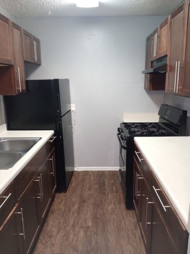 Photo - Brookview Duplex 6800