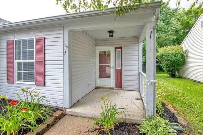 5 Ashwood Cir