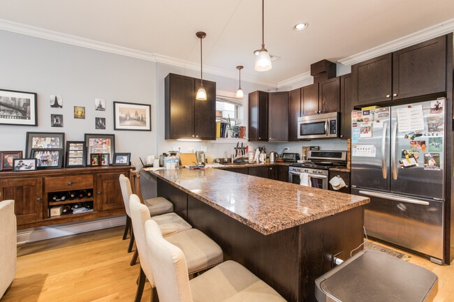 Photo - 1700 S Morgan St Unidad #2