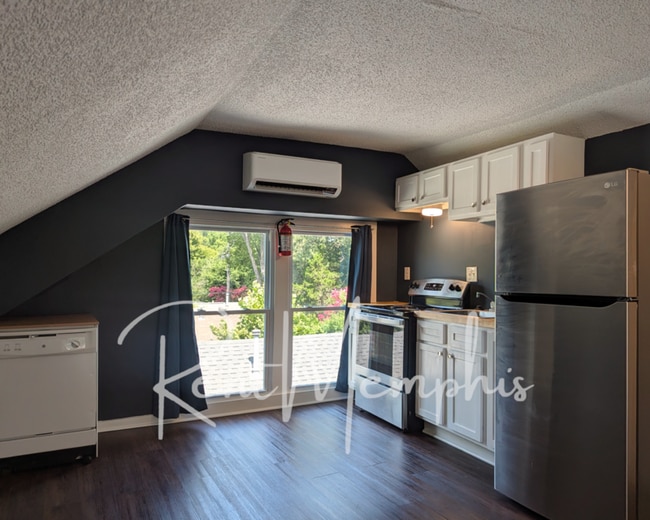 Photo - 2234 Madison Ave Unit Apt 301