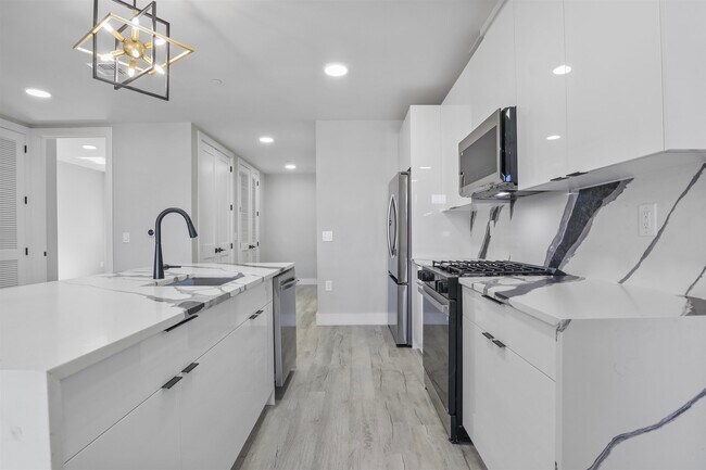 Photo - 187 Culver Ave Unit 406