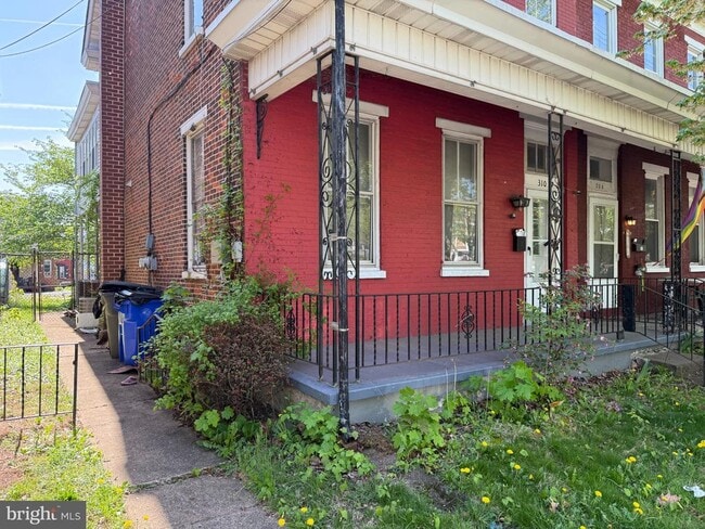 Photo - 310 N Charlotte St