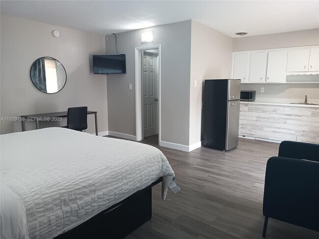 Photo - 507 SE 18th St Unit 5