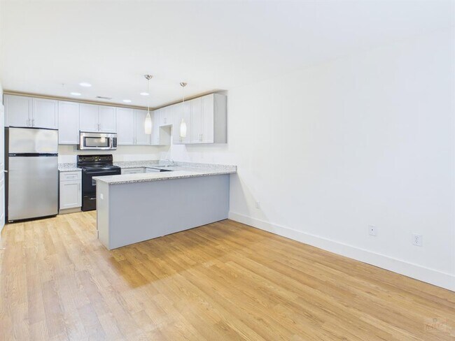 Photo - 711 W 32nd St Unidad 114