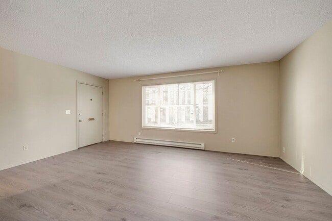 Photo - Charming 1-Bedroom in Portland’s Sullivan’s Gulch – MF 29 – NE 21st Ave Unit 1124