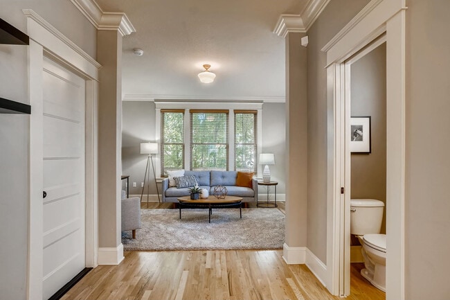 Photo - 728 NE Tillamook St