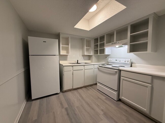 Photo - 8136 Troost Ave