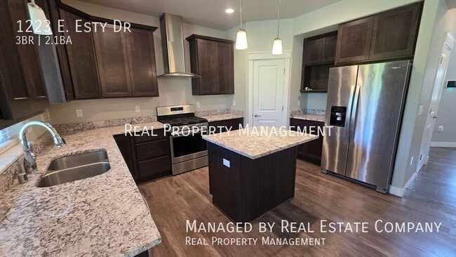 Photo - 1223 E Esty Dr