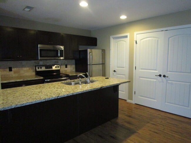 Photo - Awesome! 2bed 2bath