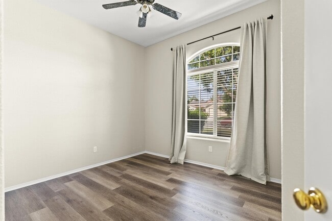 Photo - 10621 Tivoli Ct