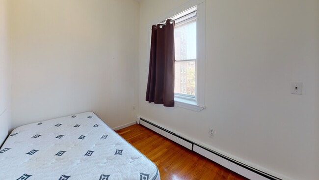 Photo - 439 Marlborough St