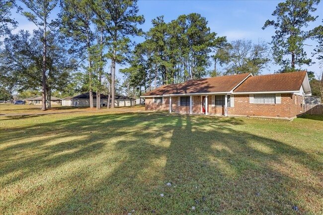 Photo - 7640 Laurie Ln