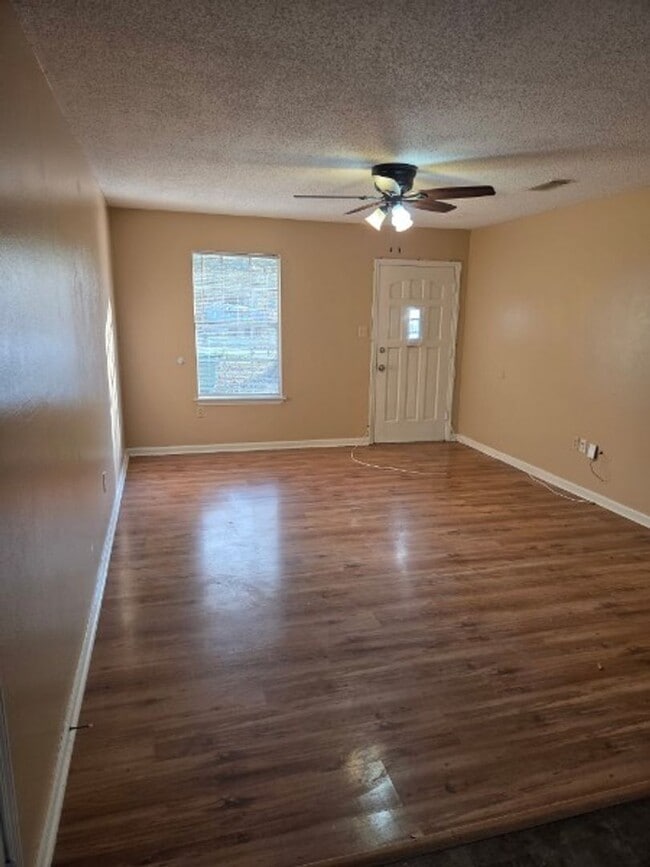 Photo - Rent with confidence, live with ease