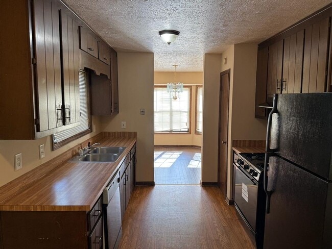 Photo - ***Look and Lease*** Waived $350.00 Adm. F...
