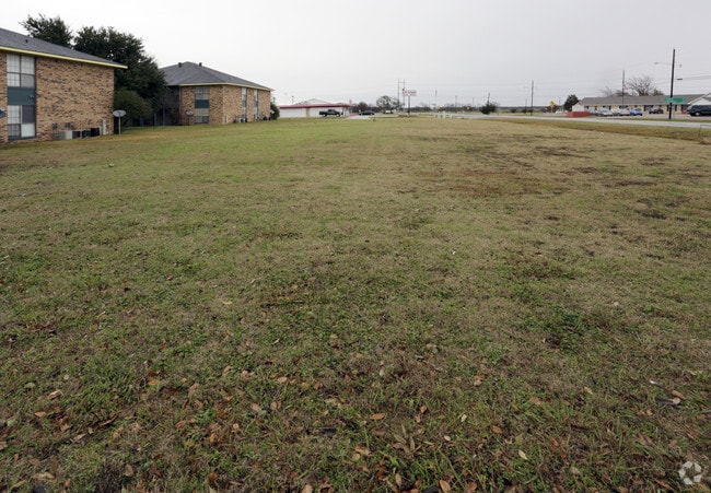 Photo - Town North Villa Apartments