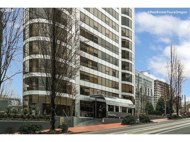 Spacious Portland Plaza Condo with Washer/... - Spacious Portland Plaza Condo with Washer/...