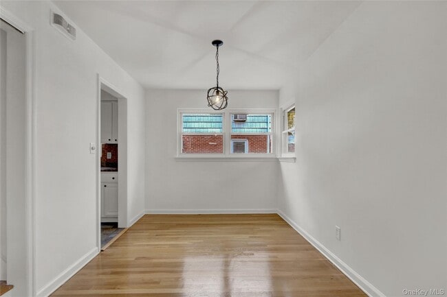 Photo - 330 Harvard Rd