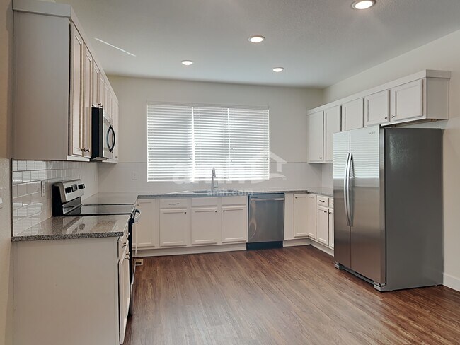 Photo - 4762 Tanner Peak Trail