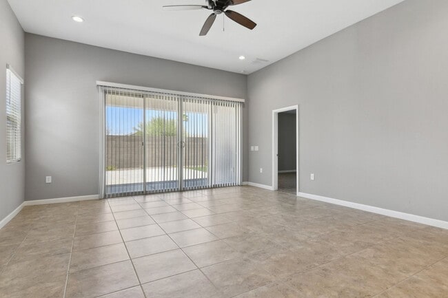 Photo - 29826 W Whitton Ave