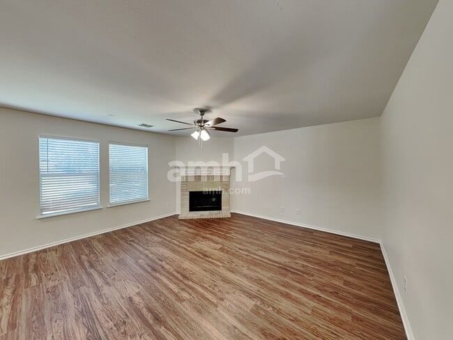 Photo - 7919 Oak Pointe