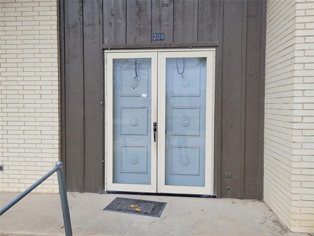 Photo - 206 Rockbrook Dr