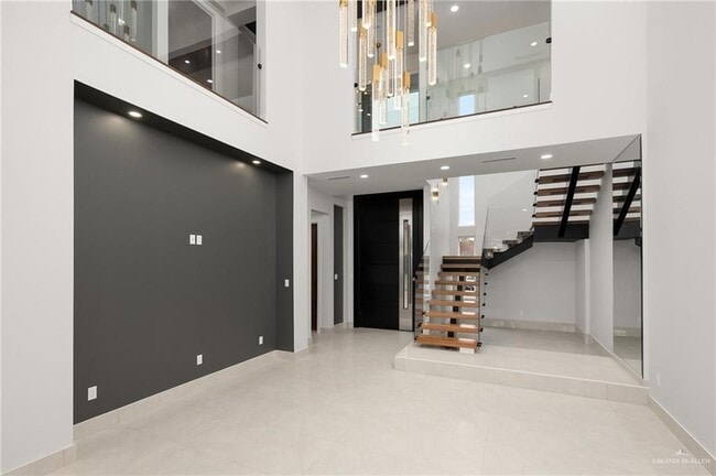 Photo - 21 S 42nd St