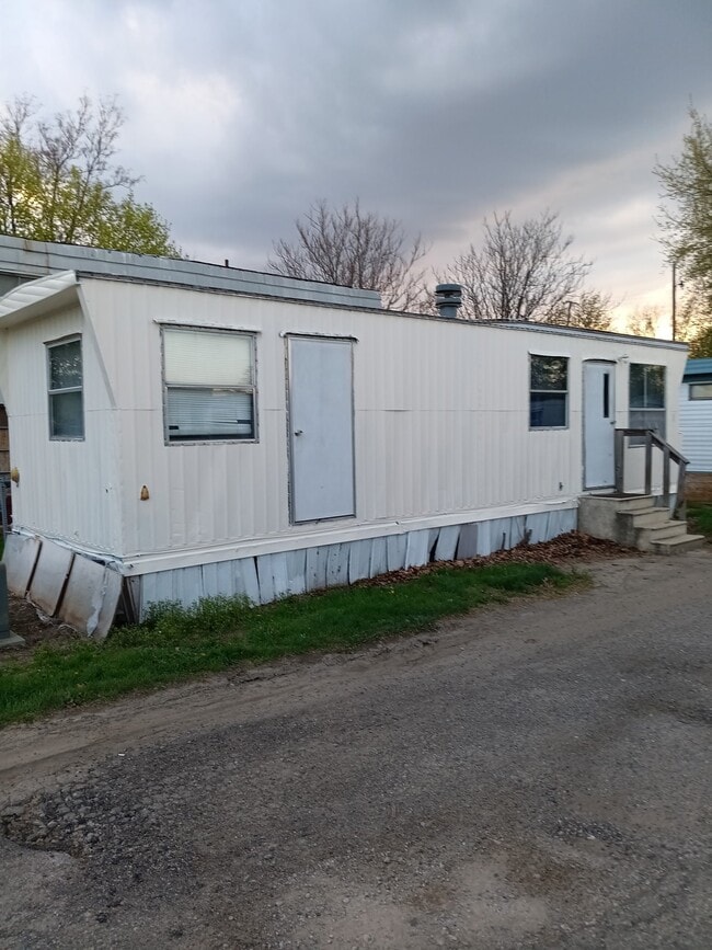 Photo - 35270 Glenwood Rd