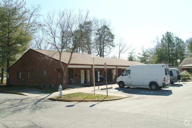 Photo - Hollybrook Apartments